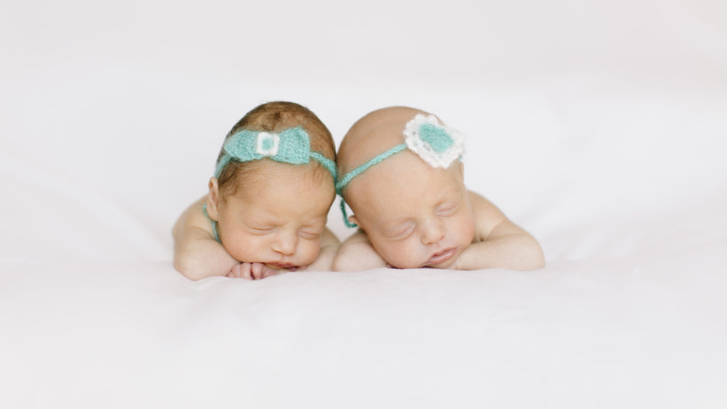fotografa newborn - gemelle